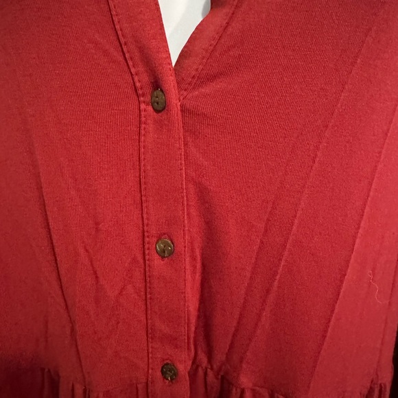 Wonderly Plus Size Tiered Tunic.  Burgundy.  Long Sleeve. Size 4X. - Picture 3 of 3